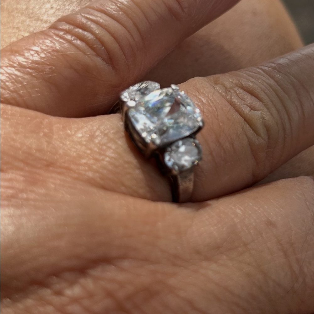 Elegant Silver Women's Ring